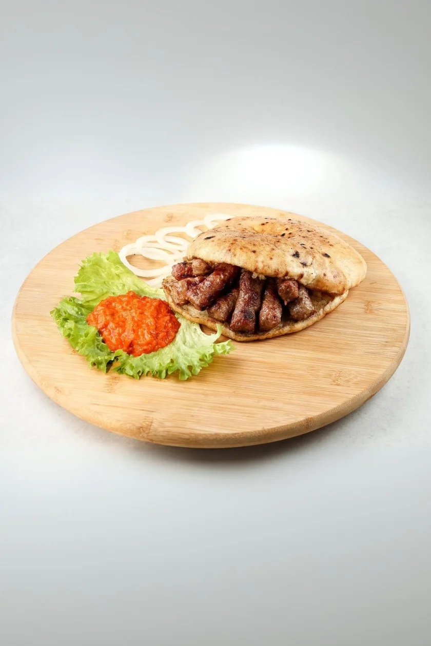 ćevapi smile catering sesvete varaždinska cesta 103 zagreb pizza pizze tjestenina sendvič pohano pohana jela salate burger tortilja roštilj deserti pića grill