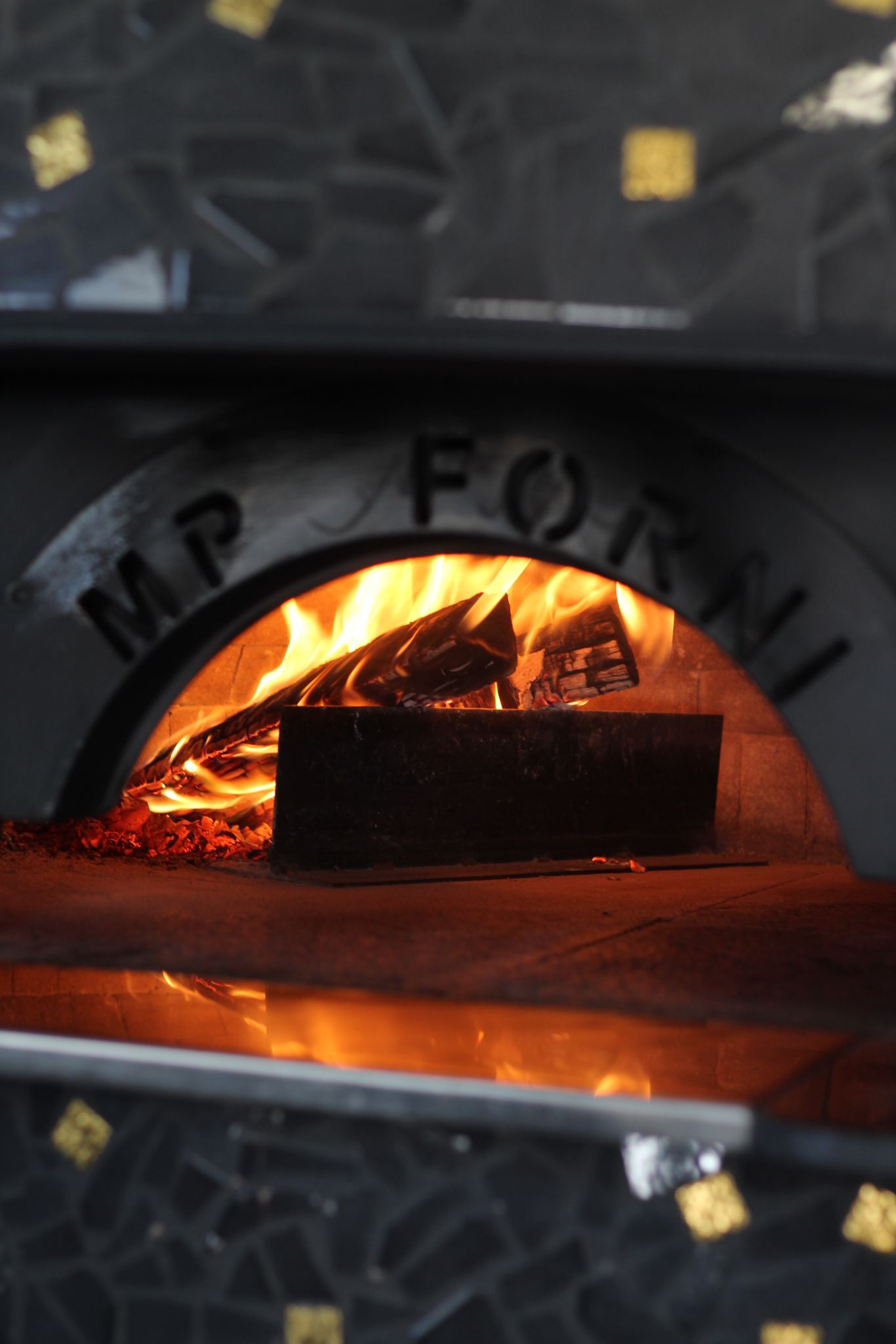 smile catering sesvete varaždinska cesta 103 zagreb pizza pizze tjestenina sendvič pohano pohana jela salate burger tortilja roštilj deserti pića grill slika na naslovnoj stranici